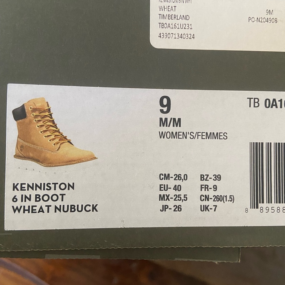 Timberland Women’s Brown Leather Boots - Picture 3 of 3